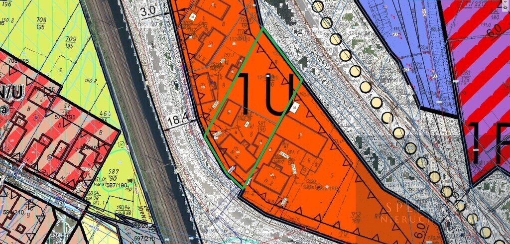 Opole: 128,5 m² pod działalność, blisko centrum Opole  129m2 Foto 1