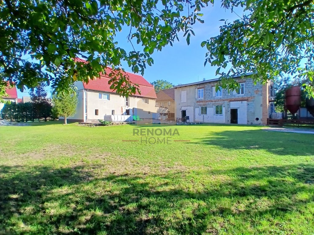 Do sprzedania przestronny dom 215 m² z dużą działką w Bystrzycy Dolnej Bystrzyca Dolna  215m2 Foto 1