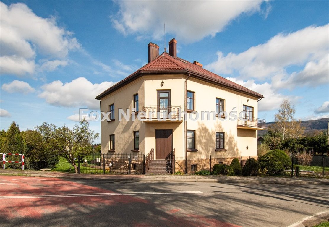 Dom na sprzedaż Łodygowice  370m2 Foto 1
