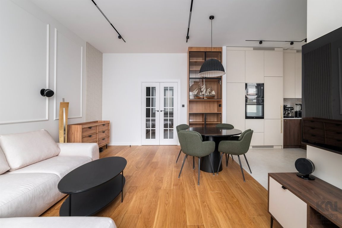 Przestronne 3-pokojowe mieszkanie w centrum Łodzi z miejscem parkingowym Łódź, Śródmieście, al. Kościuszki  105m2 Foto 1