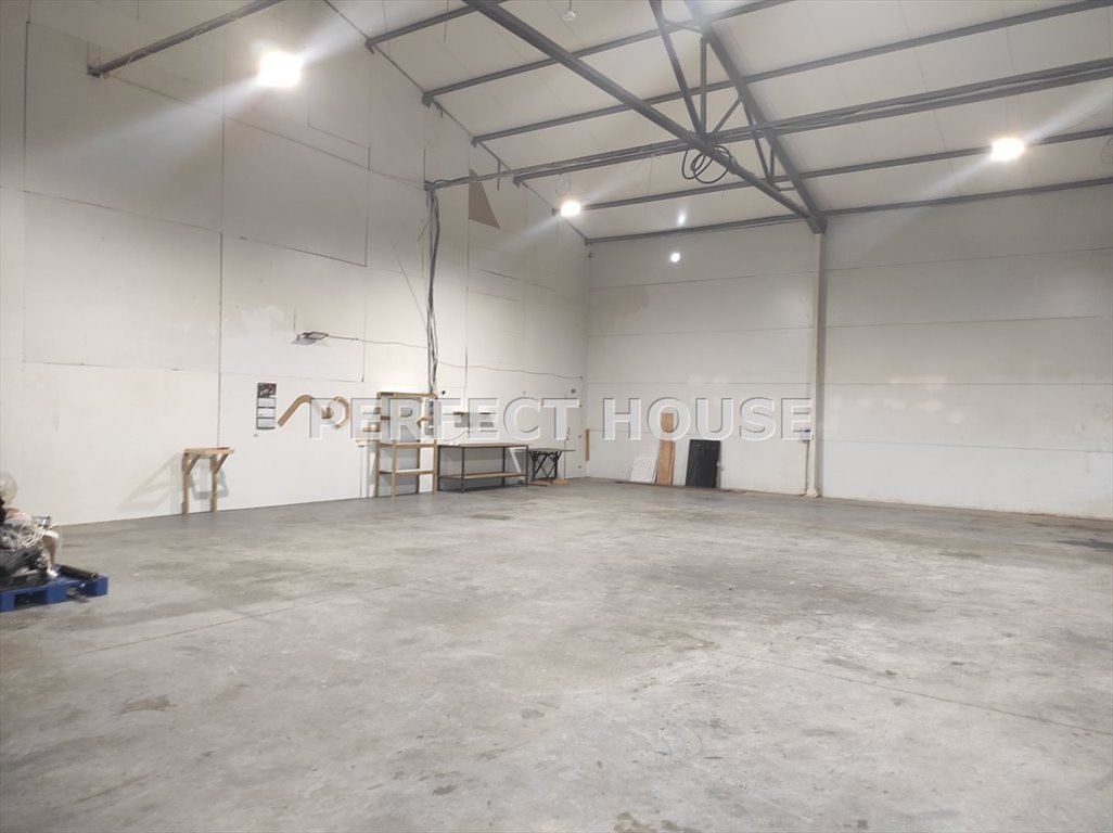 Lokal użytkowy na wynajem Kórnik  250m2 Foto 1