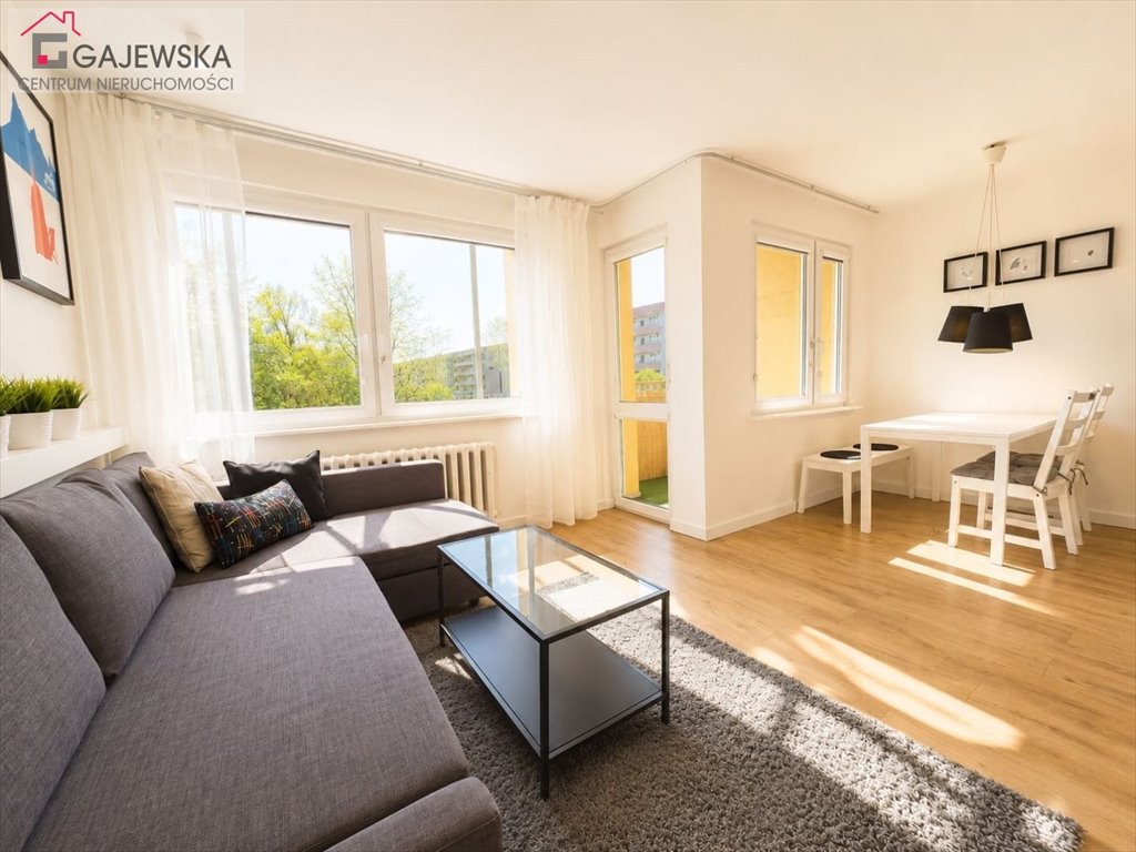 Na sprzedaż jasne studio 24,7 m² z loggią w Piła Piła, Śródmieście  25m2 Foto 1