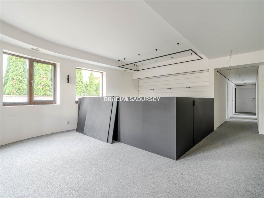 Polecam przestronny lokal 100 m² na Bajana w Krakowie Kraków, Prądnik Czerwony, Olsza, Bajana  100m2 Foto 1