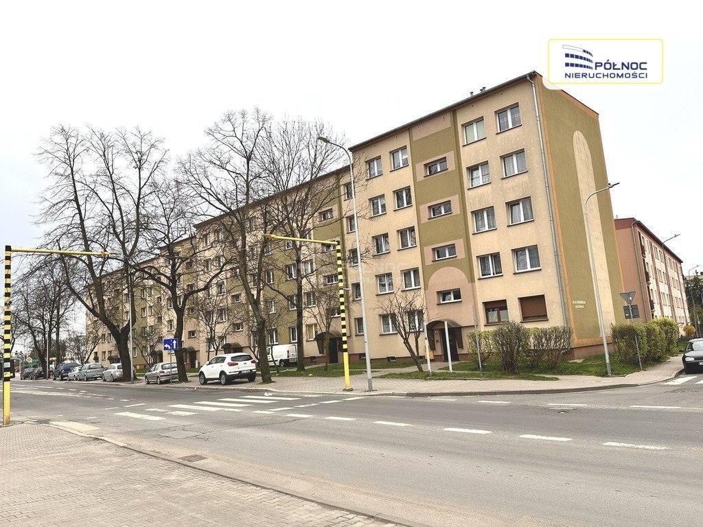 Mieszkanie trzypokojowe na sprzedaż Bolesławiec, Bolesława Chrobrego  57m2 Foto 1