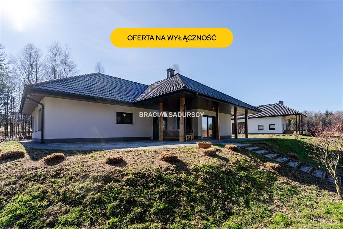 Nowoczesny dom 208 m² z sadem i lasem w Łomnie Łomna  208m2 Foto 1