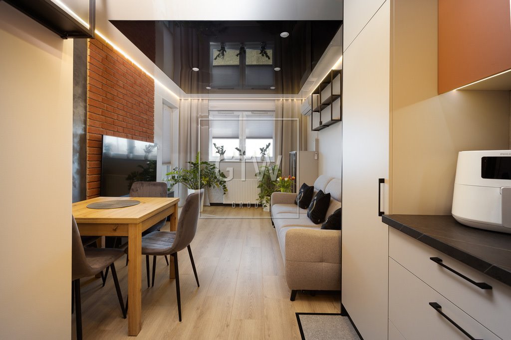 Nowoczesne 36 m² z ogródkiem, komórką i klimatyzacją Grójec, Hokejowa  36m2 Foto 1