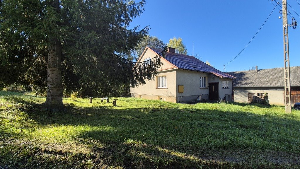 Dom z potencjałem, 4 ha ziemi i stodołą w Uniszowej Uniszowa  100m2 Foto 1