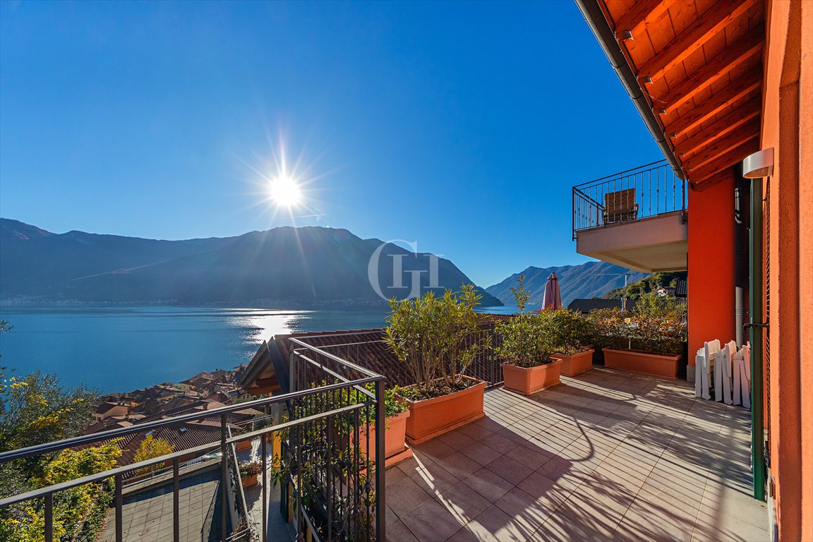 Ekskluzywna willa 350 m2 z panoramicznymi widokami na jezioro Como Włochy, Como  350m2 Foto 1