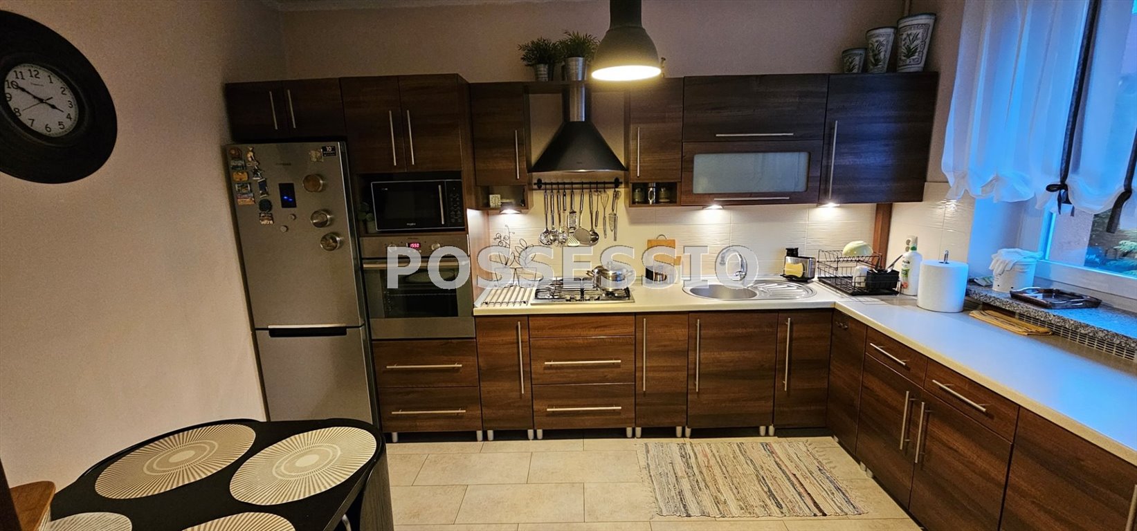 Zapraszam do obejrzenia przestronnego domu z garażem i ogrodem w Strzegomiu Strzegom  166m2 Foto 1