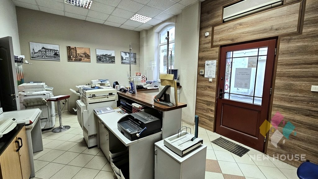 Lokal usługowy na parterze z witrynami w centrum Olsztyna Olsztyn, Śródmieście  41m2 Foto 1