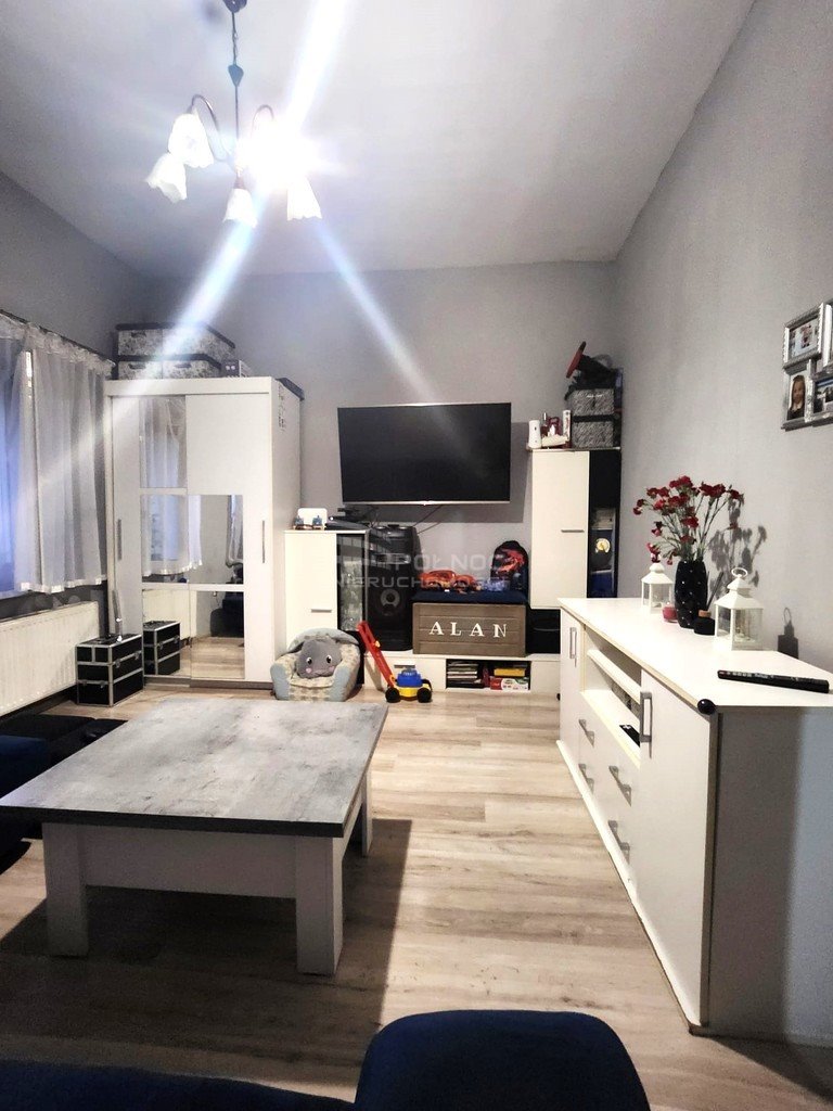 Mieszkanie trzypokojowe na sprzedaż Kraśnik Dolny  54m2 Foto 8