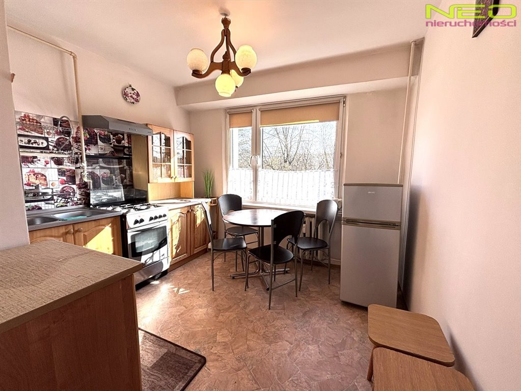 Przestronne 31 m2 z dużym balkonem i odświeżoną łazienką Częstochowa, Północ  31m2 Foto 1