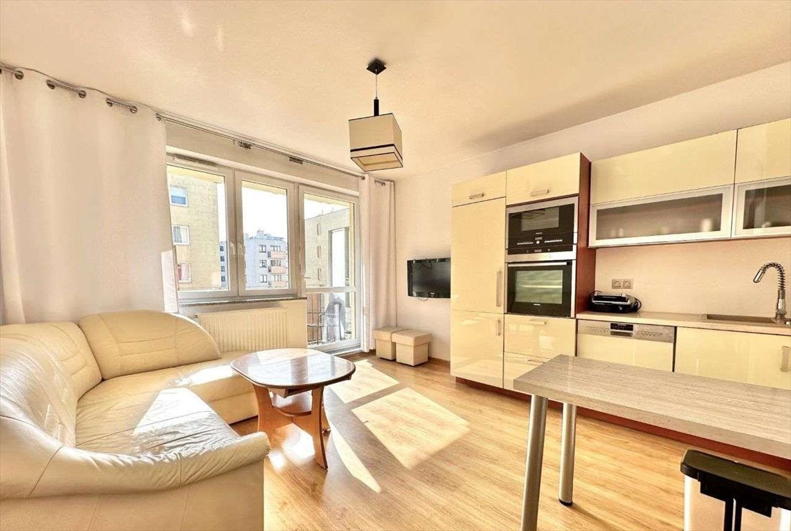 Mieszkanie trzypokojowe na sprzedaż Poznań  52m2 Foto 1