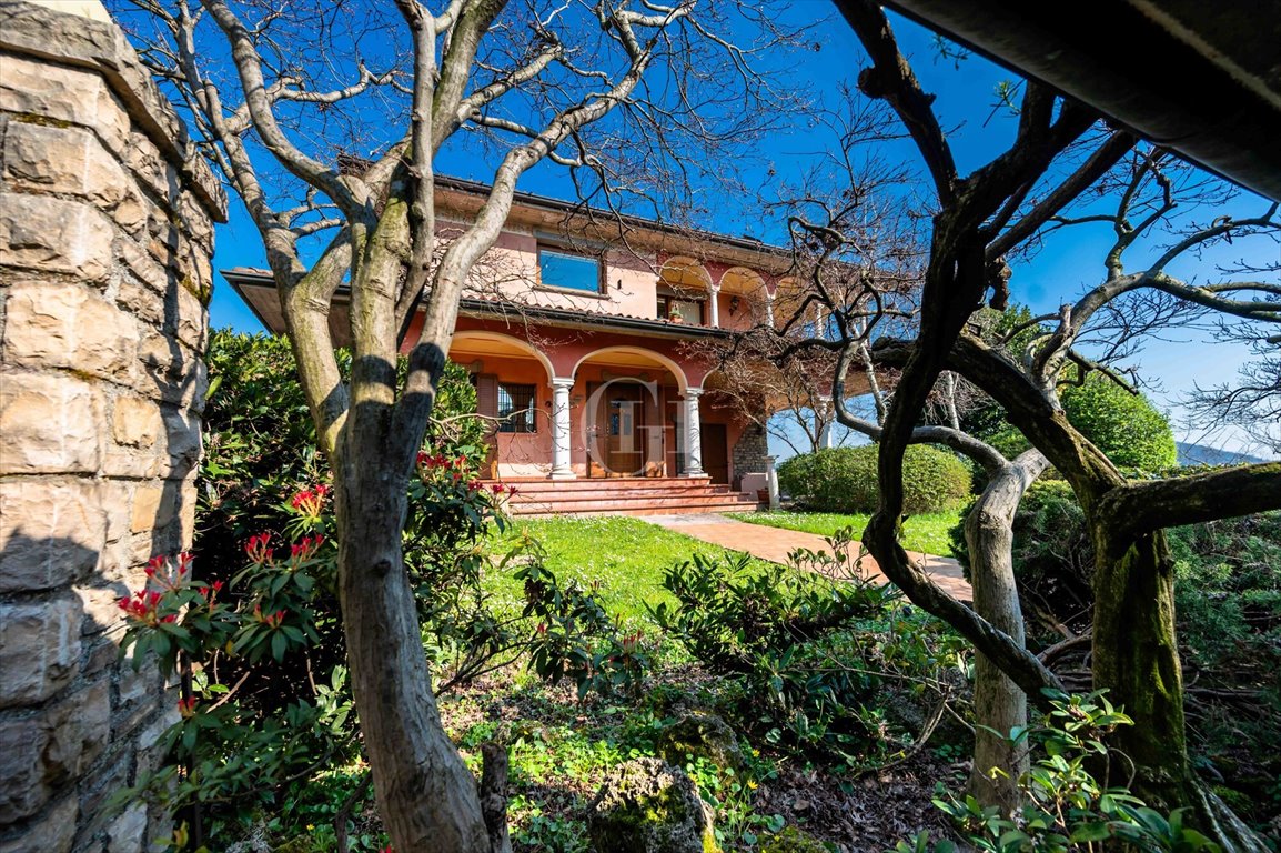 Dom na sprzedaż Włochy, Provaglio d'Iseo  560m2 Foto 1