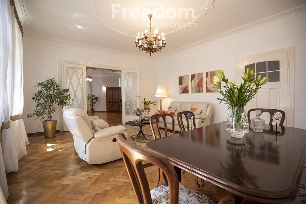 Mieszkanie na sprzedaż Brzeg, Kardynała Wyszyńskiego  158m2 Foto 1