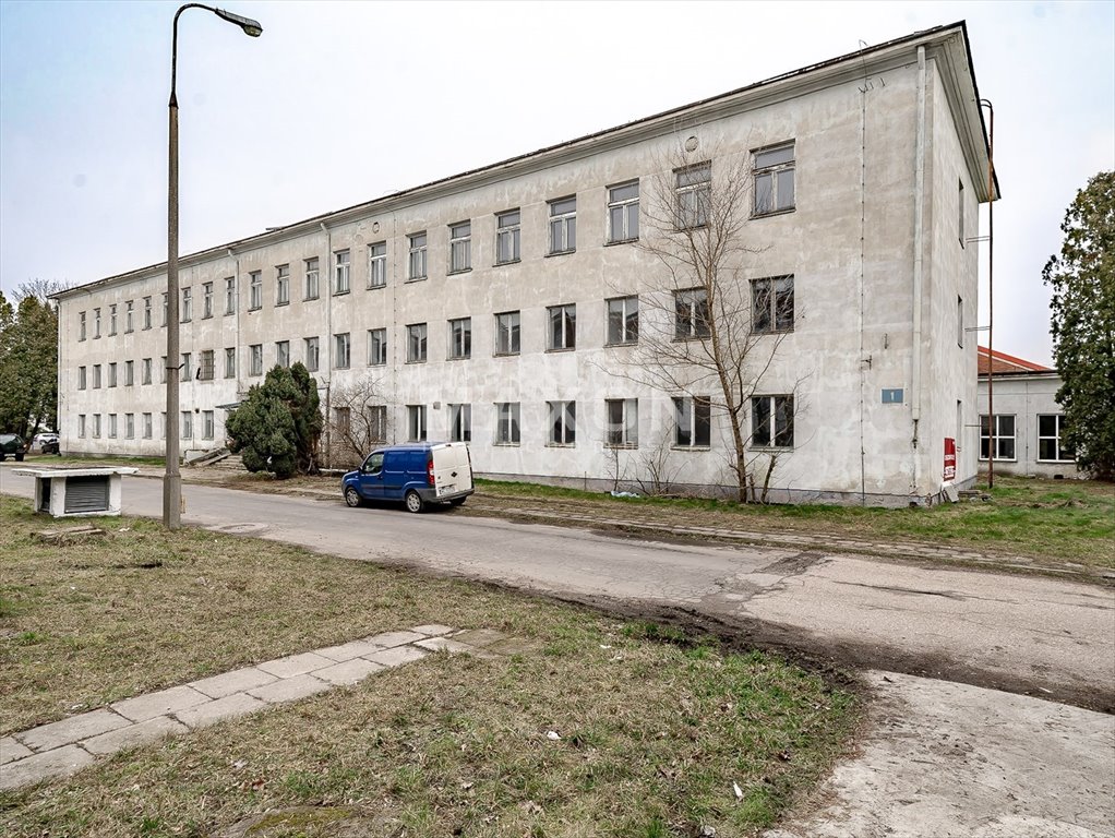 Lokal użytkowy na sprzedaż Błonie  2 350m2 Foto 3