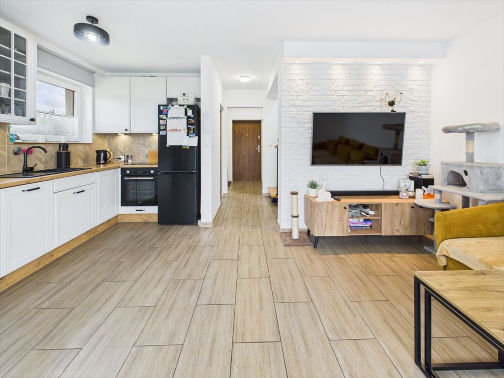 Nowoczesny dom 66 m² z ogrodem, garażem i panelami fotowoltaicznymi Grobelno  66m2 Foto 1