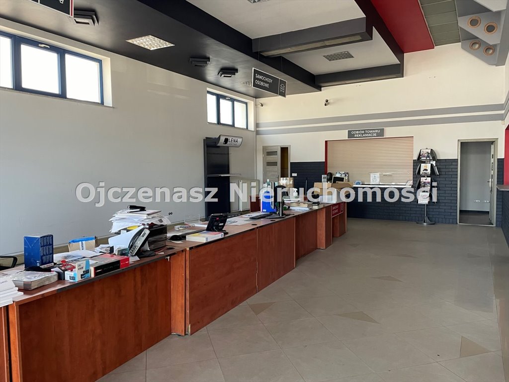 Hala z salonem, magazynami i budynkiem 210 m2 Bydgoszcz, Bartodzieje  1 450m2 Foto 1