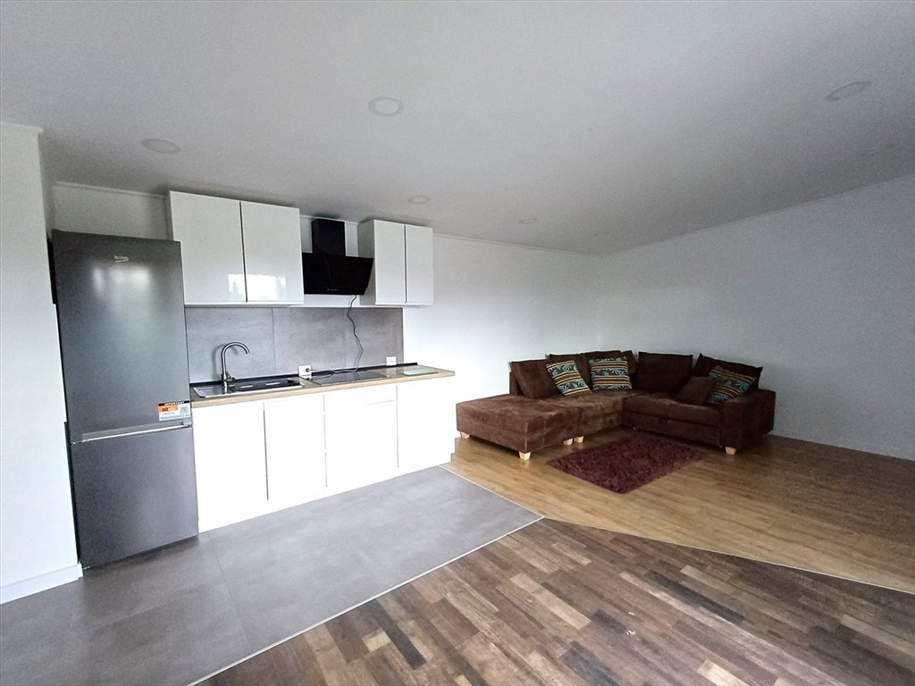 Mieszkanie dwupokojowe na wynajem Żory  58m2 Foto 1