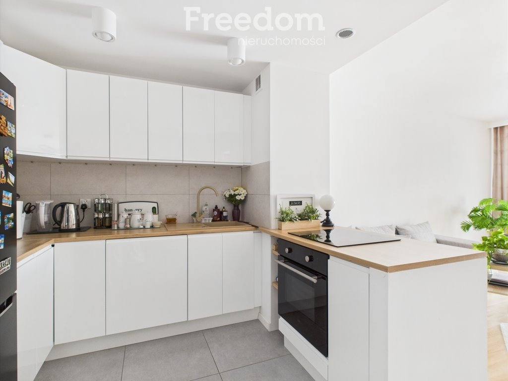 Mieszkanie dwupokojowe na sprzedaż Łęczna  40m2 Foto 1