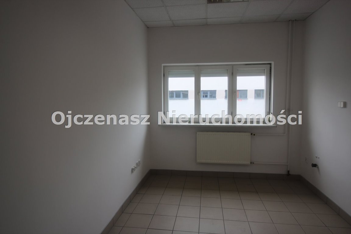 Lokal usługowy 64 m2 z dużym placem i parkingiem Bydgoszcz, Bartodzieje  64m2 Foto 1