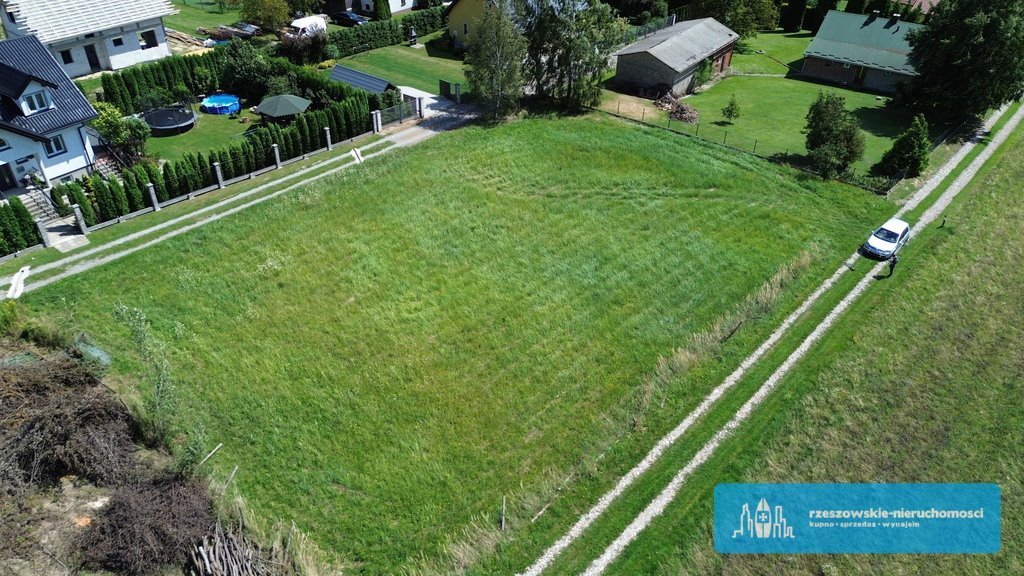 Działka budowlana na sprzedaż Boguchwała  1 700m2 Foto 1