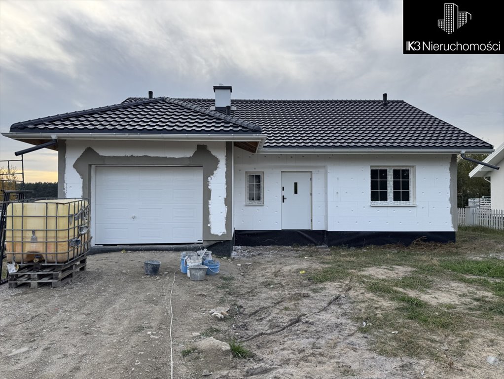 Nowoczesny dom z garażem, podłogówką i dużą działką Dębe Wielkie, Polna  110m2 Foto 1