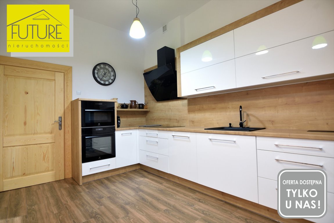 Mieszkanie trzypokojowe na sprzedaż Frombork, Elbląska  102m2 Foto 1