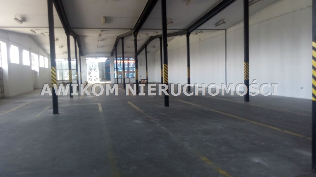 Zapraszam do wynajmu hali 1300 m² z bramami i placem w Skierniewicach Skierniewice  1 300m2 Foto 1