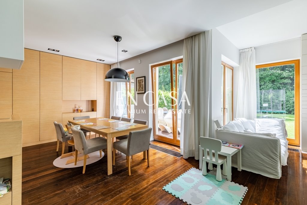 Nowoczesny dom 256m2 z ogrodem botanicznym, garażem i 6 pokoi Warszawa, Wilanów  256m2 Foto 1