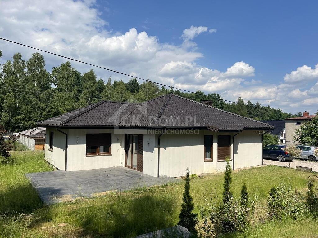 Nowoczesny dom 176 m² z garażem i tarasem w Zalesiu Kielce, Zalesie  176m2 Foto 1