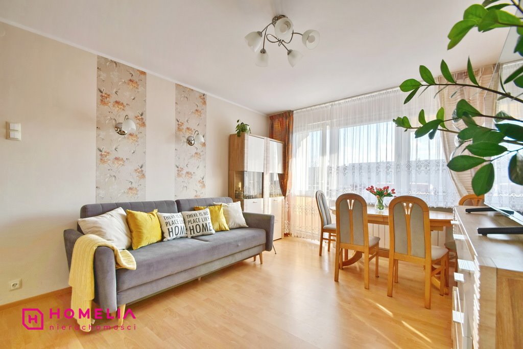 Zadbane 3 pokoje z dużą loggią, blisko infrastruktury Kielce, Os. Świętokrzyskie, Jana Nowaka Jeziorańskiego  61m2 Foto 1