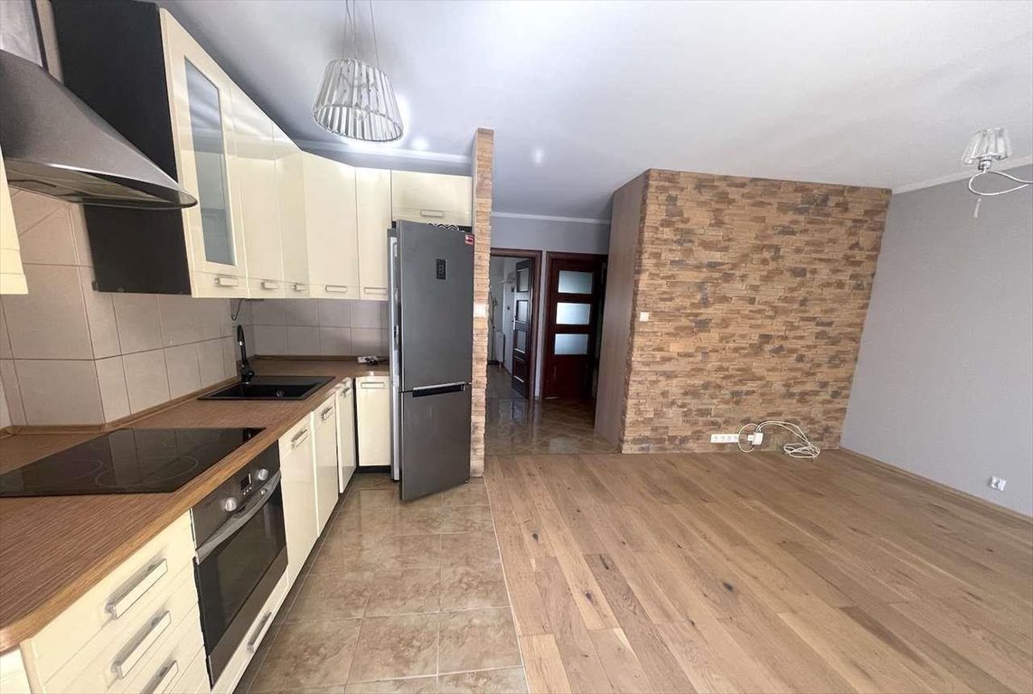 Mieszkanie trzypokojowe na sprzedaż Ząbki  61m2 Foto 1