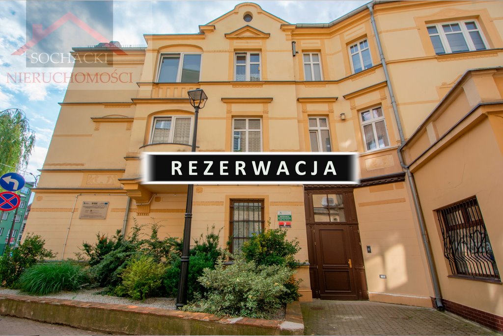 Mieszkanie trzypokojowe na sprzedaż Lubań, Plac Stefana Okrzei  59m2 Foto 1