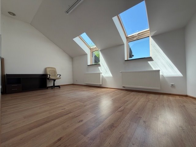 Lokal 65 m² na wynajem w Skawinie – idealny na biuro! Skawina  22m2 Foto 1