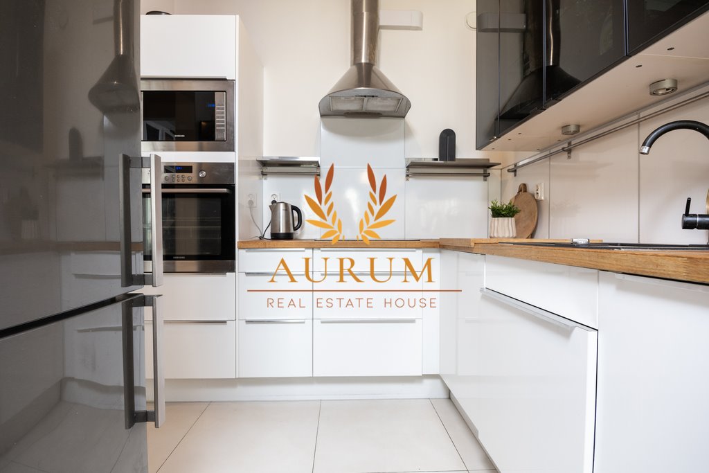 Mieszkanie dwupokojowe na sprzedaż Warszawa, Wilanów, Miasteczko Wilanów, Adama Branickiego  63m2 Foto 1