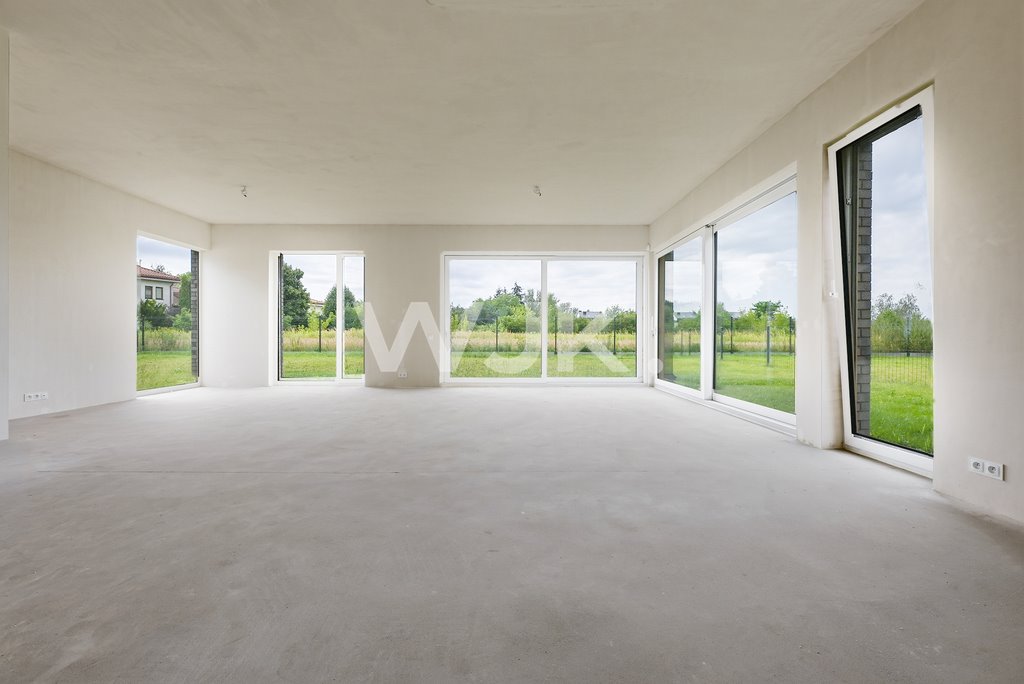 Nowoczesny dom 295 m² z garażem i tarasem zapraszam Bielawa, Ścienna  295m2 Foto 1