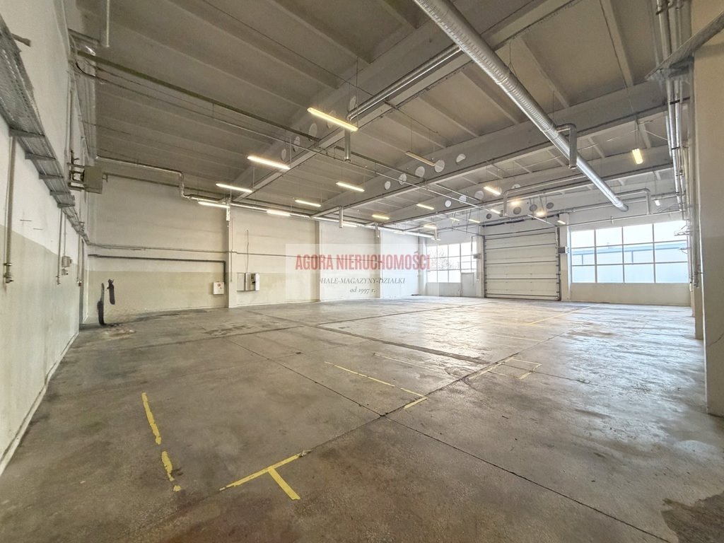Hala 850 m2 z biurem, ogrzewanie, TIR, wysoki sufit Niepołomice  850m2 Foto 1