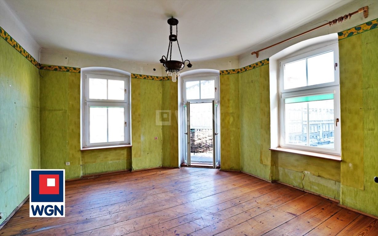 Duże 117 m² mieszkanie do remontu w Gorzowie - 4 sypialnie Gorzów Wielkopolski, Śródmieście, Armii Polskiej  117m2 Foto 1