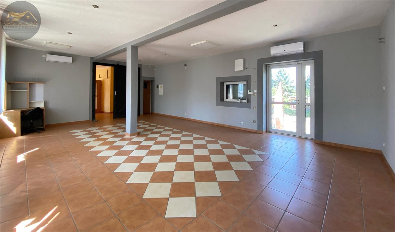 Wynajem lokalu 84m² z biurem i parkingiem w Świdnicy Świdnica  84m2 Foto 1