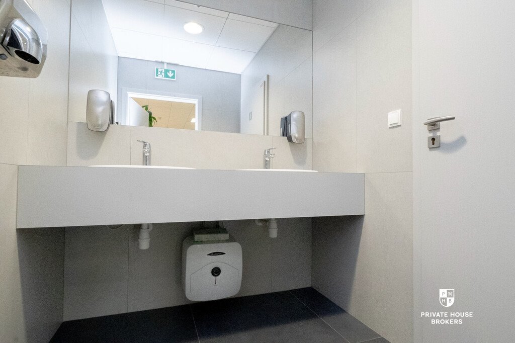 Lokal użytkowy na wynajem Kraków, Czyżyny, Czyżyny, Mieczysława Medweckiego  341m2 Foto 9