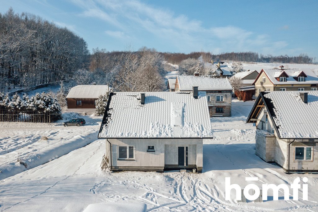 Nowoczesny dom w Dynowie z dużą działką i możliwością wykończenia Dynów, Karolówka  119m2 Foto 1