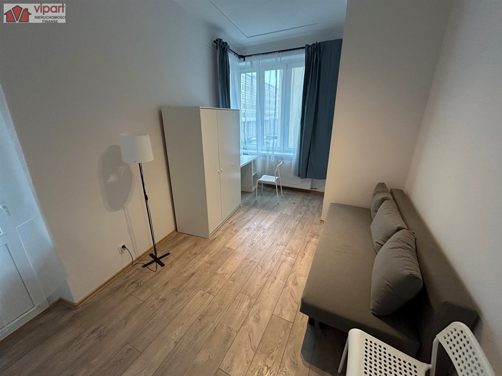 Pokój 15 m² z balkonem w centrum Katowic polecam Katowice, Centrum  15m2 Foto 1
