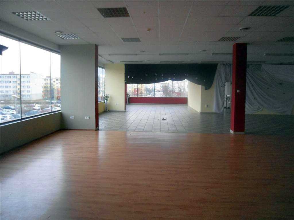 Lokal użytkowy na wynajem Legnica  303m2 Foto 4