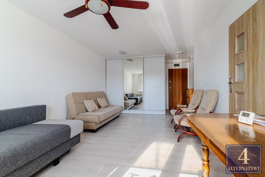 35 m2 z balkonem, po remoncie, blisko centrum! Tarnów, Strusina, Rolnicza  35m2 Foto 1