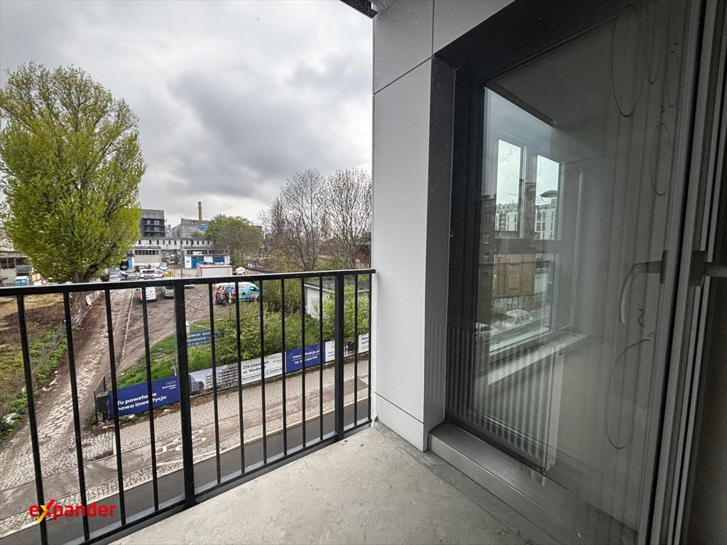 Funkcjonalne 2-pokojowe mieszkanie z loggią i wysokim potencjałem inwestycyjnym Łódź, Juliana Tuwima  41m2 Foto 1