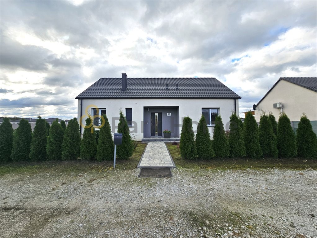 Nowoczesny dom 80 m² z tarasem i poddaszem w Zbrudzewie Zbrudzewo  80m2 Foto 1