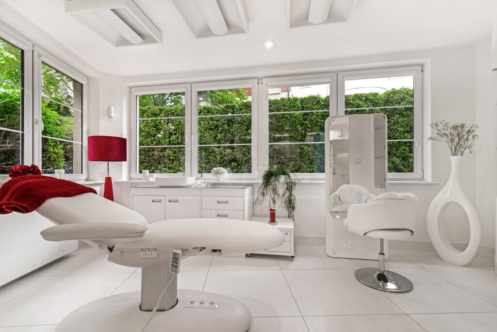 Lokal usługowy 50 m2 z osobnym wejściem, prestiżowa lokalizacja Gdynia, Kamienna Góra, Mariacka  50m2 Foto 1