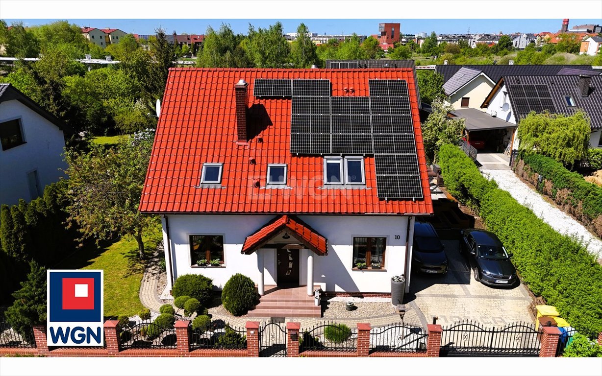 Przestronny dom 172m² z kominkiem i tarasem w Siechnicach Siechnice, Siechnice Centrum, Prusa  172m2 Foto 1