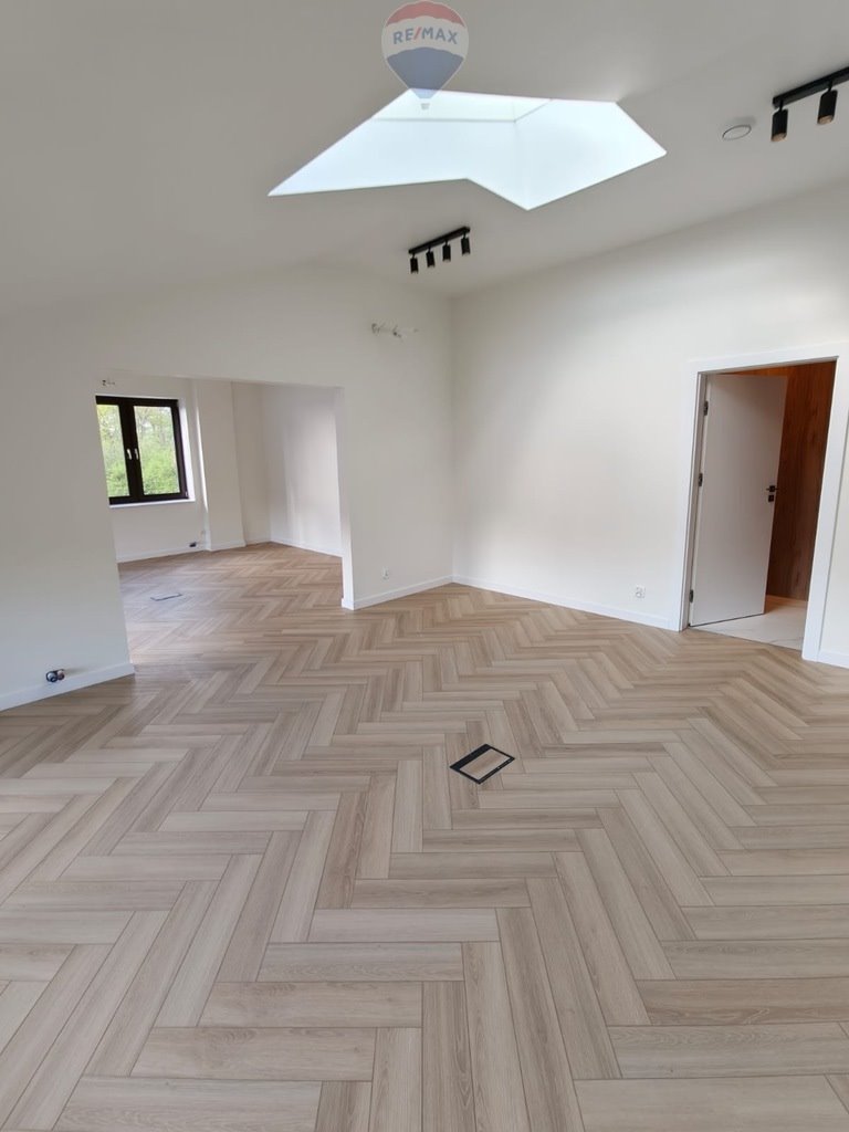 Wynajem lokal usługowy 21 m2 w Jelonce z parkingiem Suchy Las, Obornicka  43m2 Foto 1